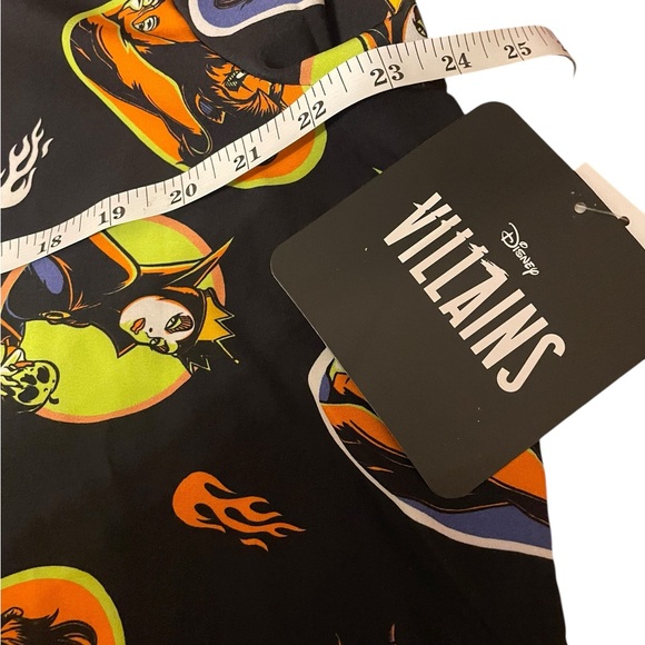 Disney Villains Black and Orange Top Sz 2xl 24” Nurse Healthcare Medical - Picture 6 of 9